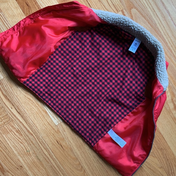 Carter’s Vest - 4T - Picture 5 of 8